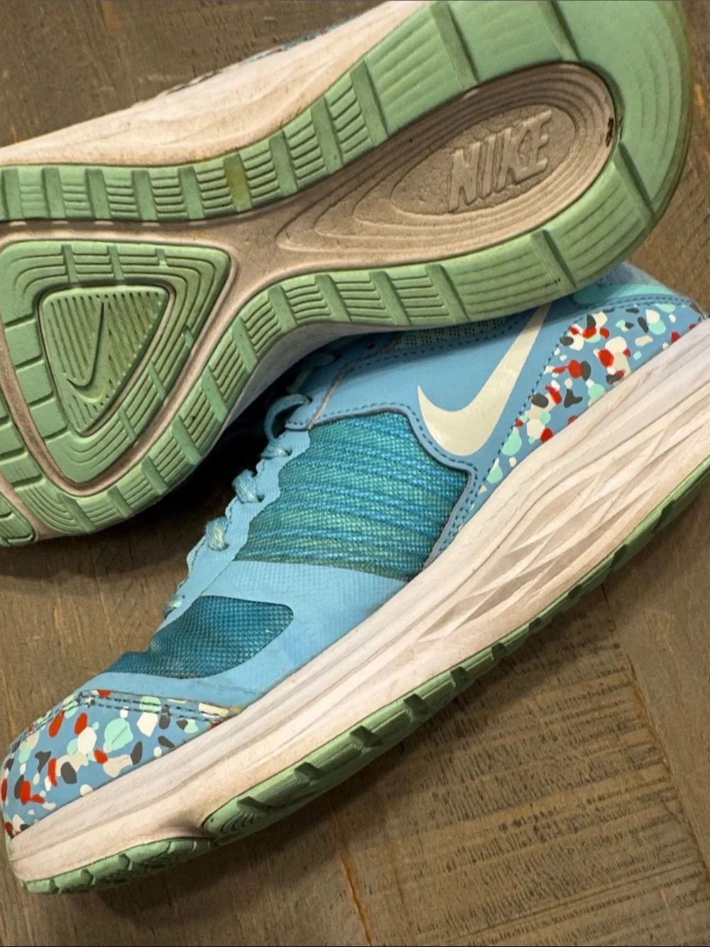 Nike Kids Light Blue and White Sneakers